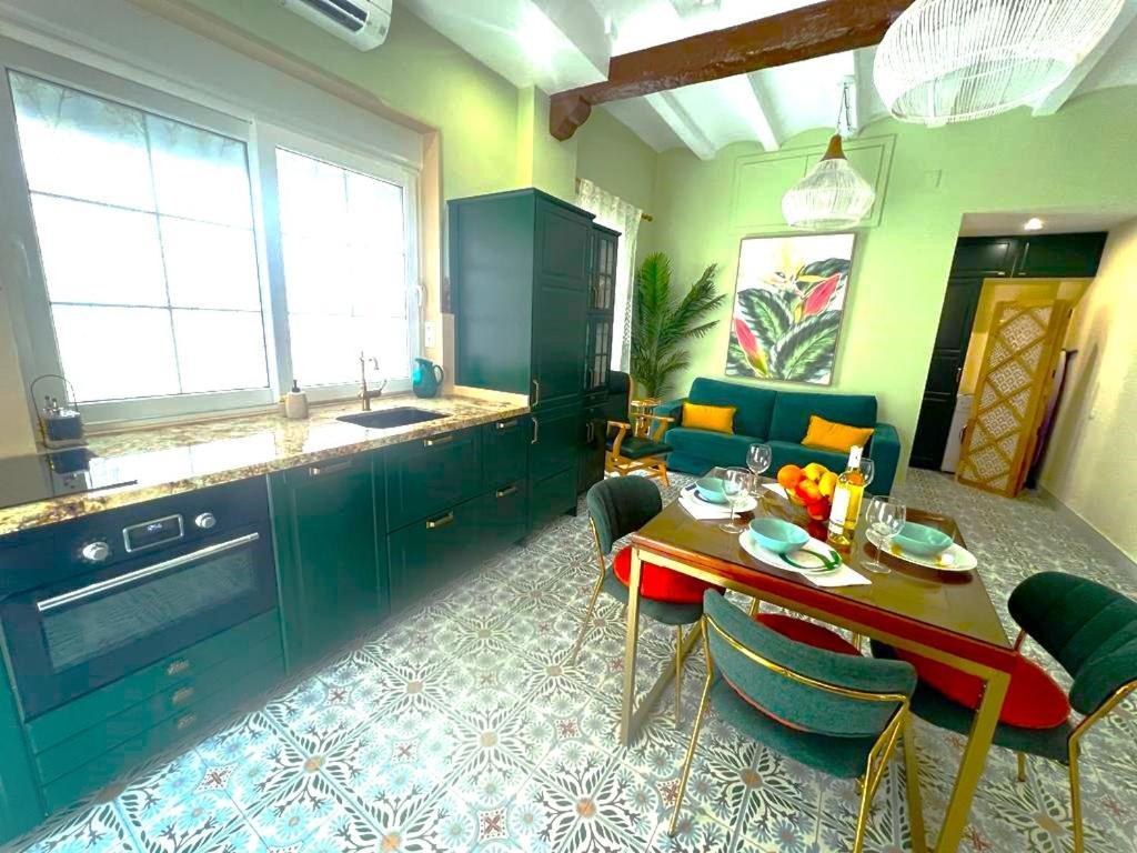 Esmeralda Apartment With Free Private Underground Parking Valencia Buitenkant foto