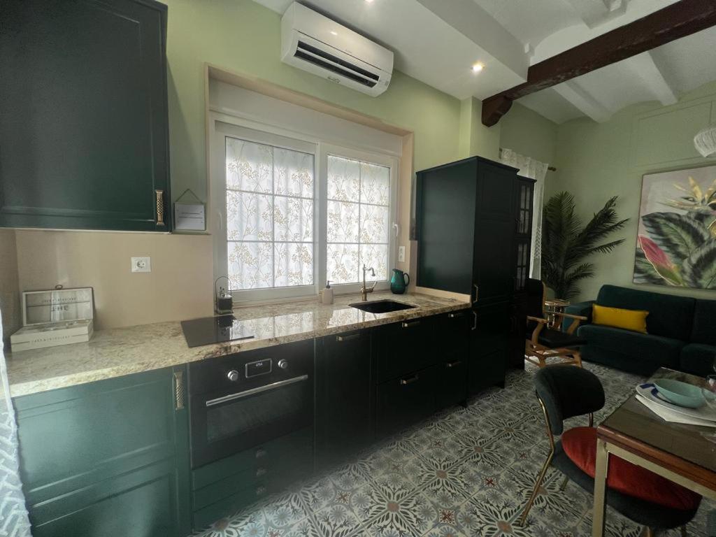 Esmeralda Apartment With Free Private Underground Parking Valencia Buitenkant foto