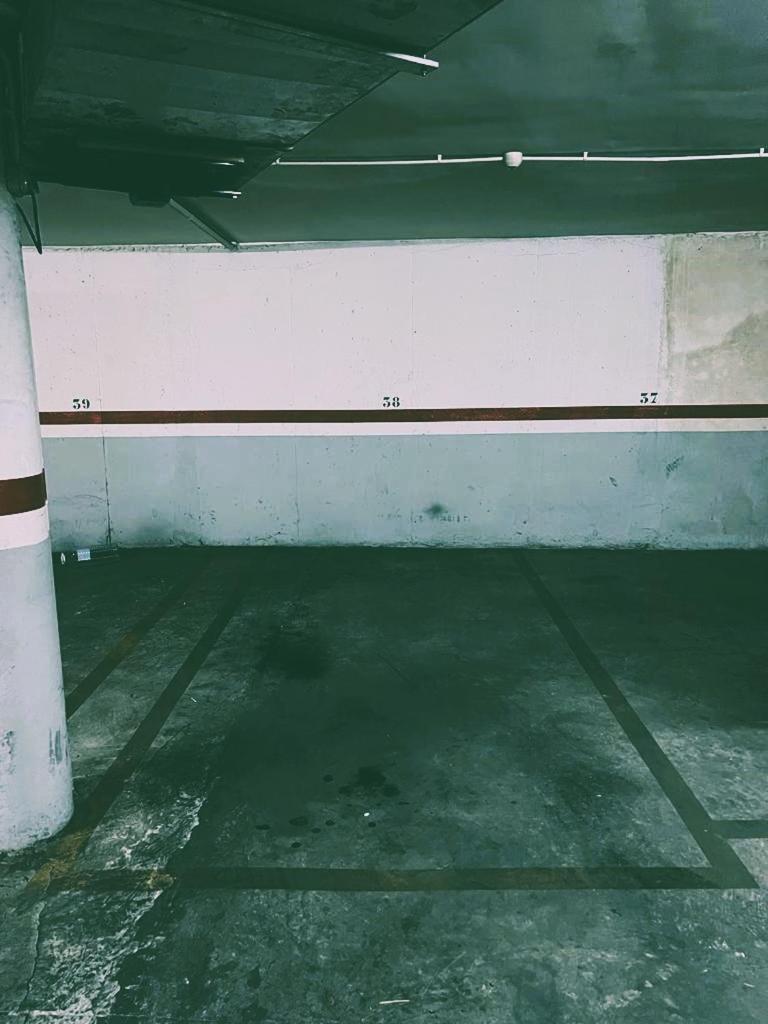 Esmeralda Apartment With Free Private Underground Parking Valencia Buitenkant foto