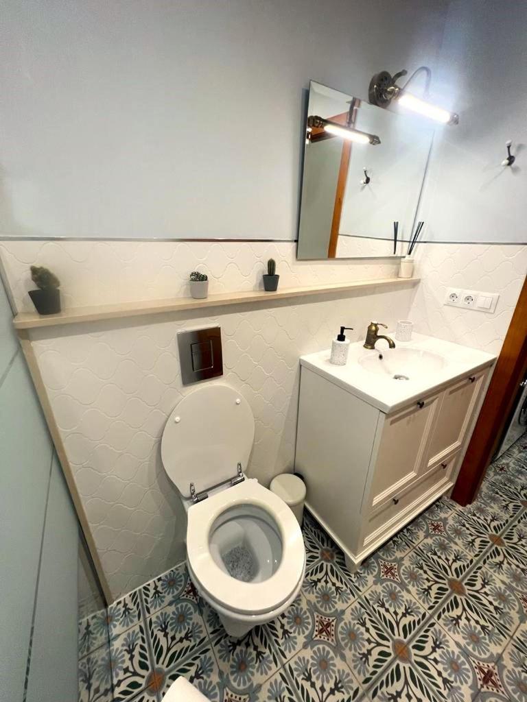 Esmeralda Apartment With Free Private Underground Parking Valencia Buitenkant foto